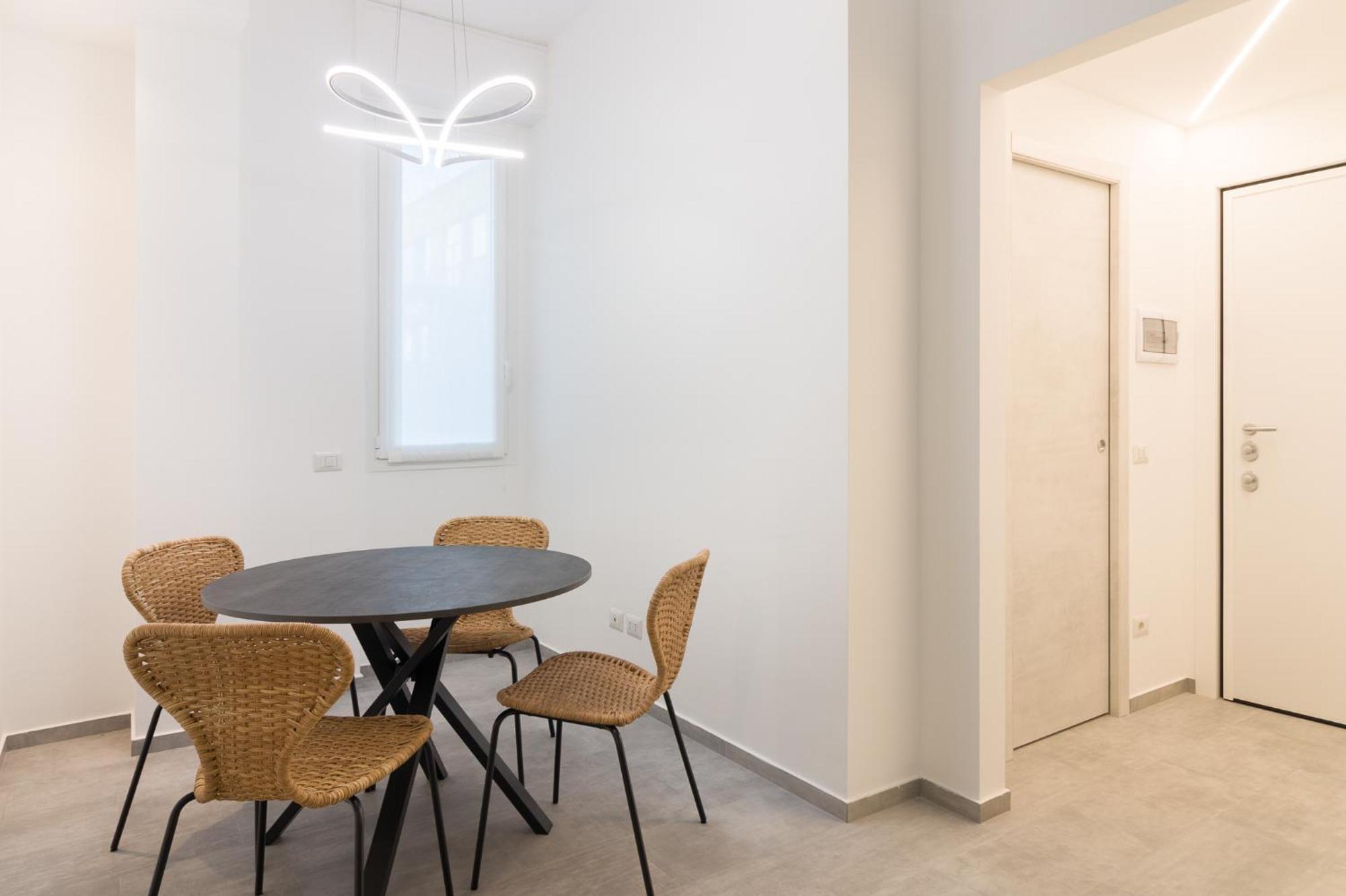Gioia - Sopra La Metro Sondrio Appartement